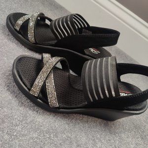 Skechers Cali Rumblers Modern Maze Wedge Sandal